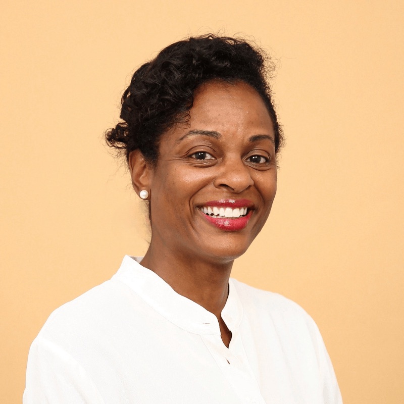 Catrillia Young, coach, consultant, and French tutor